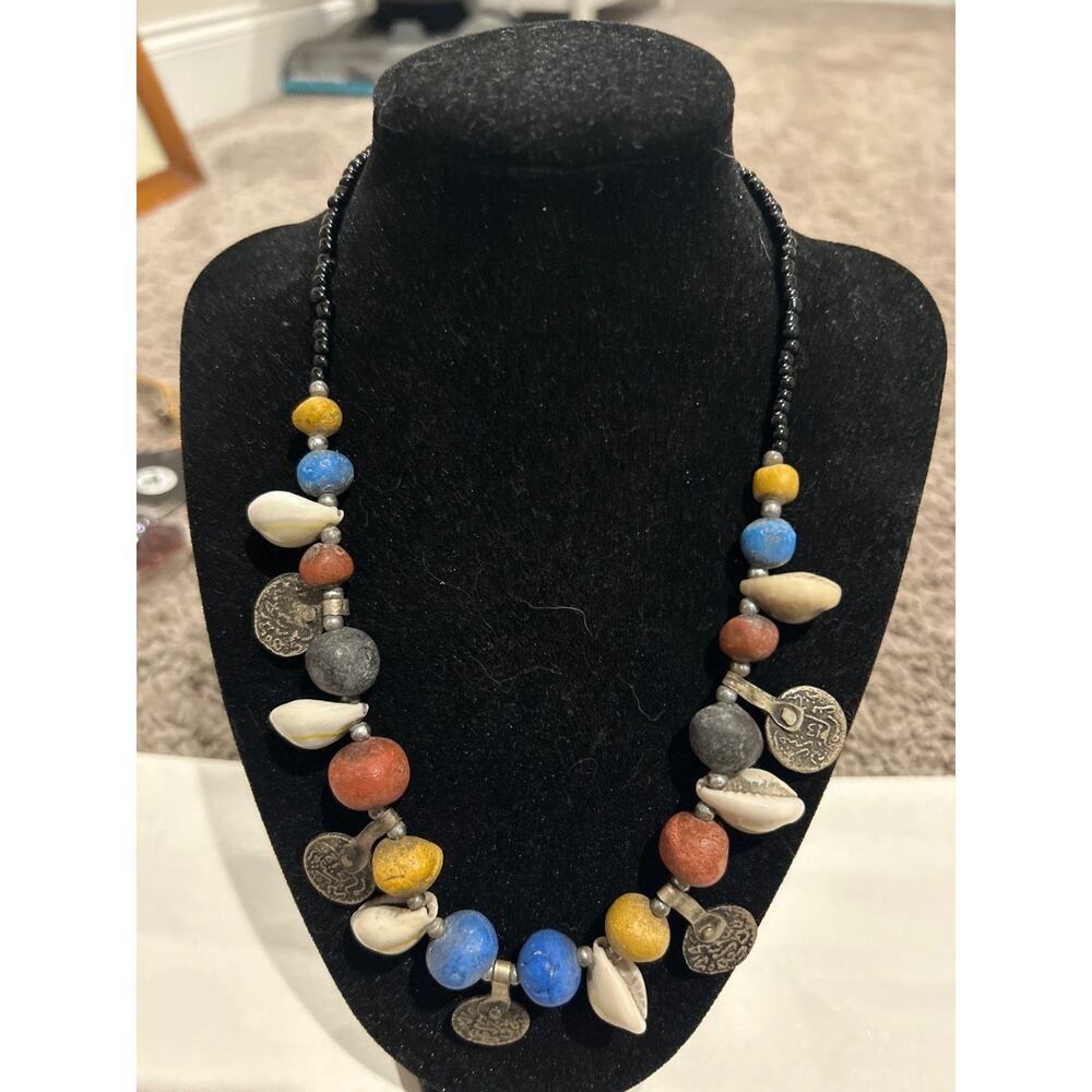 Shell and Metal Necklace